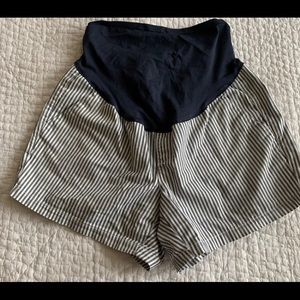 Old Navy maternity shorts.